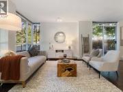 188 Chesterfield Avenue, North Vancouver, BC, V7M 0A4...