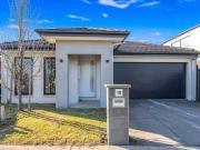 18 Caspian Drive, Craigieburn, VIC 3064
