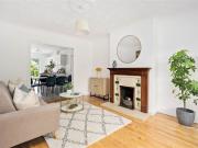 18 Castle Village Woods, Celbridge, County Kildare TEAM...