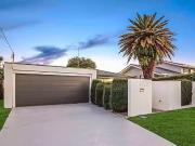 18 Coogeen Street, Bundall, QLD 4217