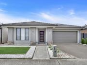 18 Maximova Avenue, Kalkallo 18 Maximova Avenue, Kalkallo