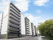 18 Steeles Avenue, East 1 Bedroom Apartment for Rent at...