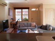 18 Sun Place, ALBURY, NSW 2640, Australia | Stean...