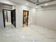 1900 Ft² Flat for Sale