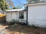 1907 Helm Avenue