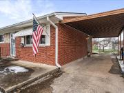 1909 Deep Glen Court