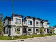 1911 42 Street Nw, Calgary, AB, T3B 5H1 townhouse for sale.
