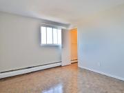1919 Kilborn Avenue 1 Bedroom Apartment for Rent at 1919...