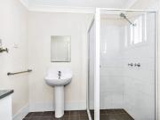 Tidy garden flat in suburban pocket Tidy garden flat in suburban pocket