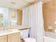 192 Adelaide Street West 2 Bedroom Apartment for Rent at...