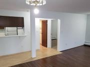 1945 Woodway Place 205 Burnaby BC V5B 4S4 2 Bedroom...