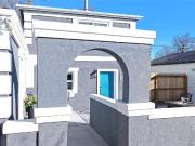 1956 Valentia Street