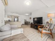 19/62 Cordelia Street, South Brisbane – Modern two...