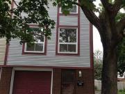 1975 Greenway Park Apartments 1975 Greenway Pk Ottawa ON...