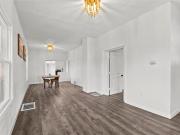 1975 N Thompson Street