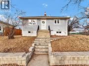 198 1 Street Ne, Medicine Hat, AB, T1A 5K3 house for...
