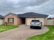19 Dee Close, Prestons House for rent Listed by Alana...