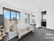 19 Duo Walk, Werribee VIC 3030