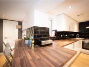 19 Estcourt Terrace, Leeds, LS6 3EX