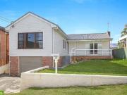 19 Fisher Street, West Wollongong, NSW 2500