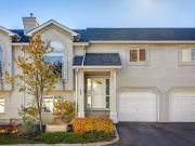 19 Sunlake Gardens SE Calgary, AB T2X 3G4