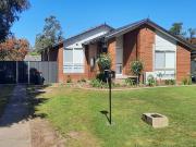 19 Talgarno Court, Thurgoona NSW 2640 House For Rent |...