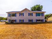 19 Taylor Drive, Middleton, NS, B0S 1P0 investment for sale.