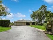 19 Toriana Place, Beerwah, QLD 4519