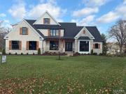 19 W Point Ln, Saint Louis, MO 63131