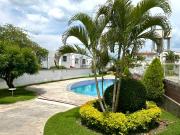 $1,100,000 Casa en Condominio con Tres Recámaras,...