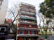 1 1/2 ambiente luminoso y con cocina separada