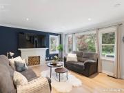 1 136 Mohawk Rd, Ancaster, Ontario L9G 2W9