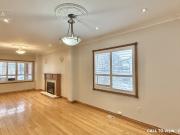 1 1978 Dufferin St, Toronto, Ontario M6E 3R1 EXPANSIVE 4...