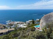 1 202 m² Land available in Llandudno