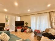 1 257 Woodsworth Rd, North York, Ontario M2L 2T5