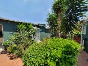 1 Bedroom Garden Cottage To Let in Kensington