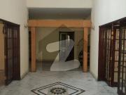 1.5 Kanal Full House available for rent in Main Cantt