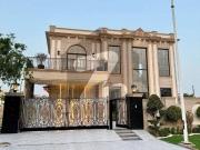 1.5 knal Brand New Designer Villa Available For Rent