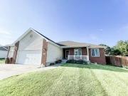 $1,650 3 Bedroom 3 Bathroom House In Lincoln With Great...