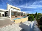 $ 1.800.000 Casa en Arriendo en Colina 5 dormitorios 4...