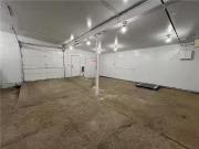 1 811 Assiniboine Avenue, Brandon, MB, R7A 0G3...