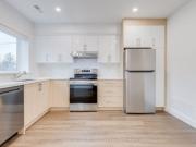 1 94 Earlscourt Avenue