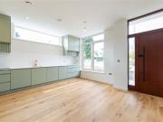 1 Avoca Grove, Avenue, Blackrock, Dublin Eoin...