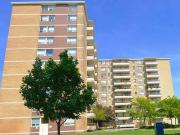 1 bdrm Bathurst Eglinton outdoor pool