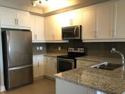 1 beadroom den 2 parking storage lockerAvail June 1