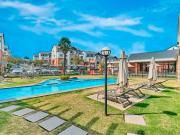 1 bed/1 bath top floor unit for sale