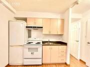 1 BED 1 BATH CONDO APT FOR RENT 15 MAPLEWOOD AVE YORK