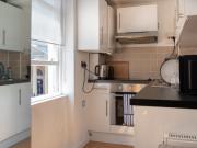 1 bed 1 bath flat 2 mins from Marylebone tube