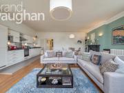 1 bed 1st Floor Flat to rent in Brighton And Hove East...
