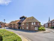 1 bed 1st Floor Flat to rent in Chichester West Sussex,...